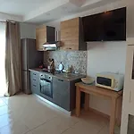 Апартаменти Ocean Front Sunset View Адехе