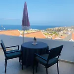 Апартаменти Ocean Front Sunset View