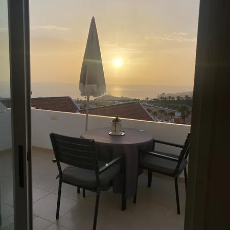 Ocean Front Sunset View *